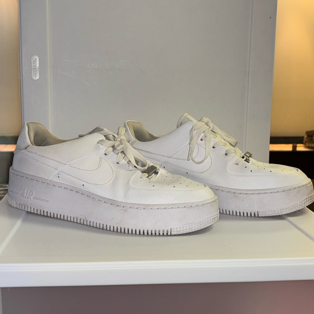 Nike Air Force 1  Women’s AR5339-100 White Casual Shoes Sneakers Size: 11